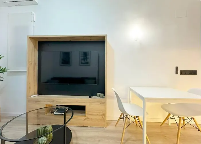 Habitacion Privada Comoda Y Bien Ubicada Con Zonas Comunes Compartidas A