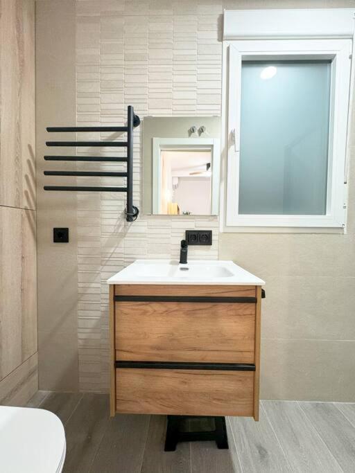 Apartamento Habitacion Privada Comoda Y Bien Ubicada Con Zonas Comunes Compartidas A